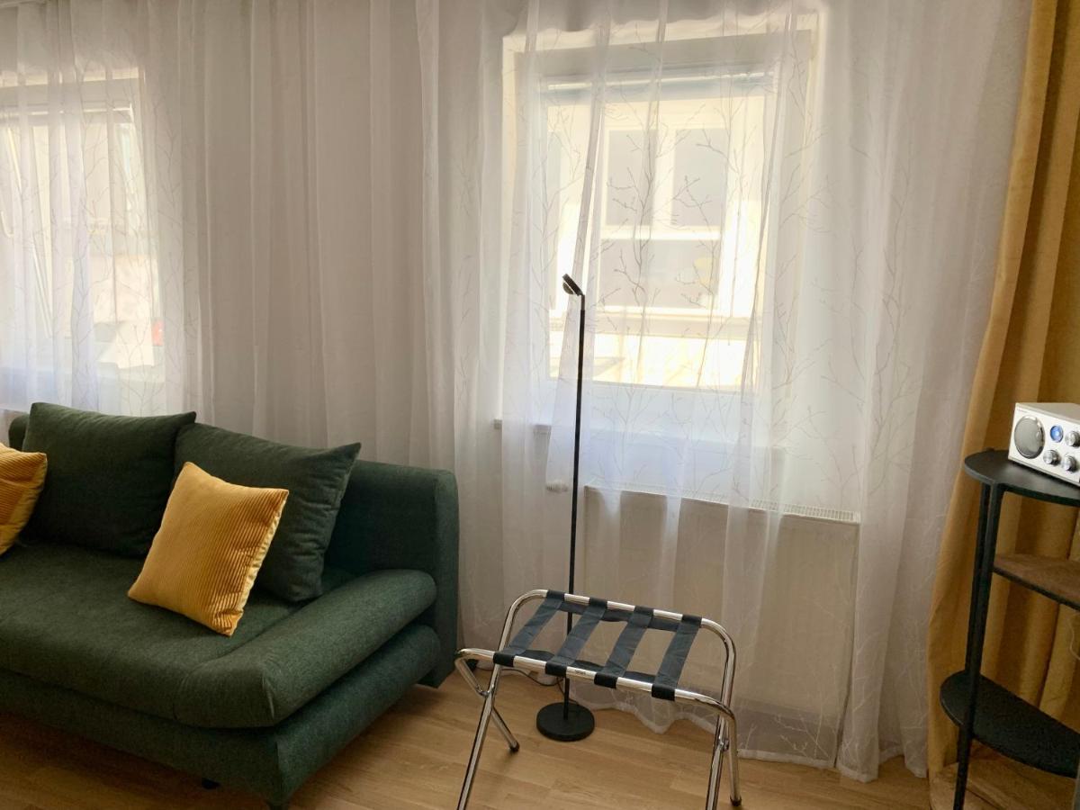 Air-Conditioned, Quiet Apartment With A Terrace In Center Of St Poelten - Smart Tv ザンクト・ペルテン エクステリア 写真
