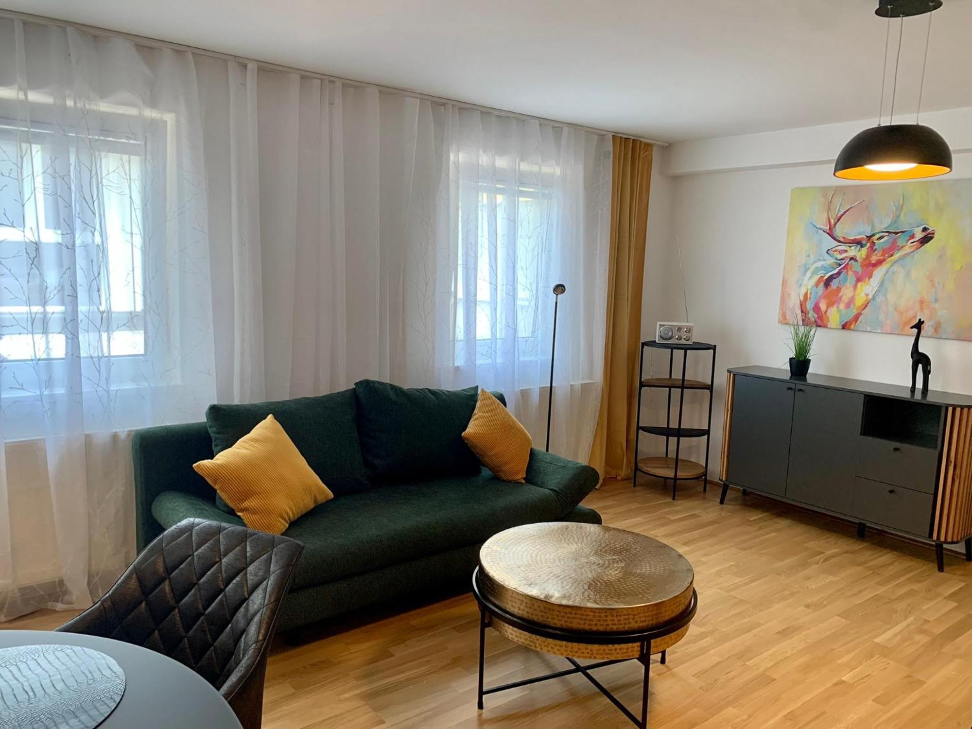 Air-Conditioned, Quiet Apartment With A Terrace In Center Of St Poelten - Smart Tv ザンクト・ペルテン エクステリア 写真